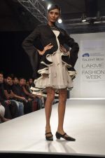 Model walk the ramp for Talent Box Sayantan Sarkar show at LFW 2013 Day 3 in Grand Haytt, Mumbai on 25th Aug 2013 (21).JPG